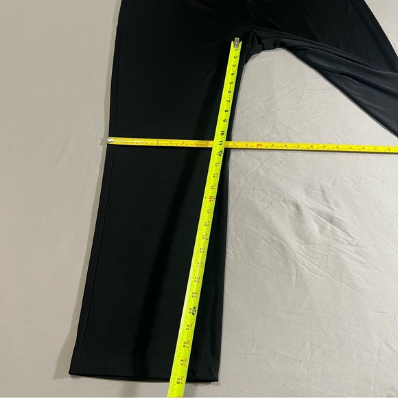 Chico’s Black Pull On Straight Pants Size 3 (16 US) Traveler style - Picture 13 of 14